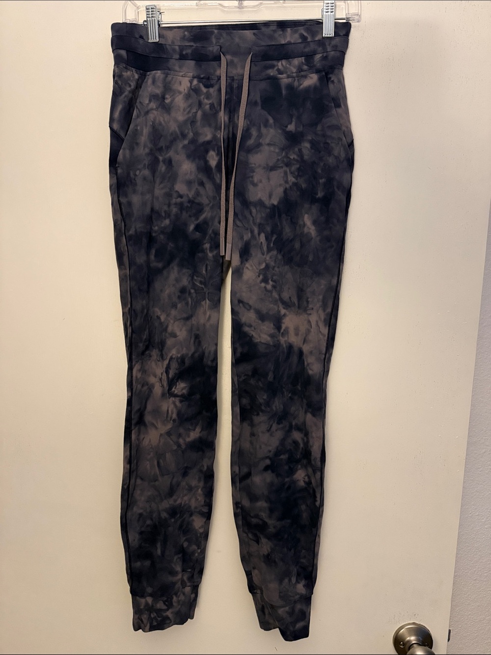 lululemon athletica Tie-Dye Black & Gray Jogger Pants